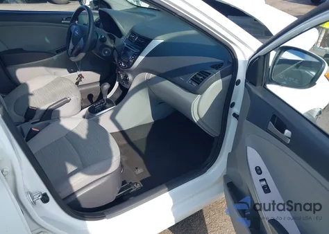 2016 Hyundai Accent Se z USA, uszkodzony, nr VIN KMHCT4AE5GU011547